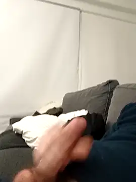 DannySastre91 online show from December 4, 2025, 8:06 pm