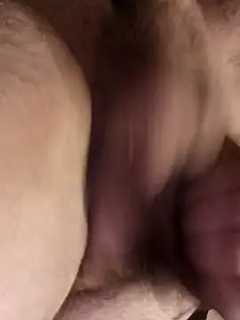 lucho2328 online show from September 18, 2025, 5:09 am