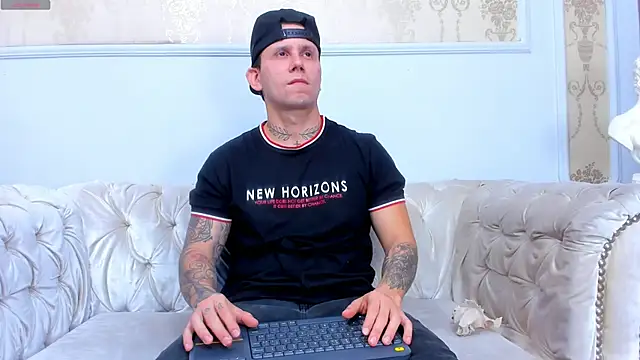 Scott Clark online show from December 2, 2025, 11:04 am