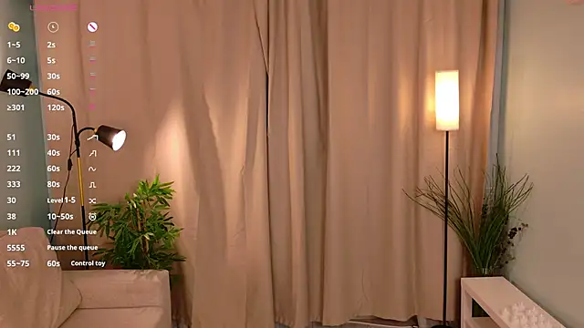 lisabaus online show from December 19, 2025, 7:15 am