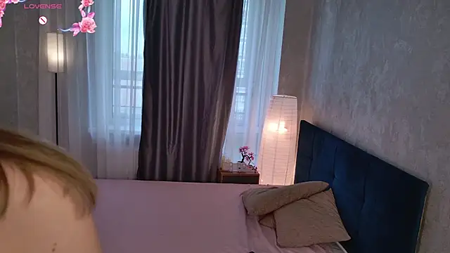 lisabaus online show from March 27, 2026, 6:19 am