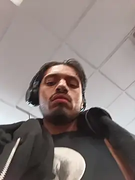 mrredcorn online show from October 11, 2025, 5:44 pm