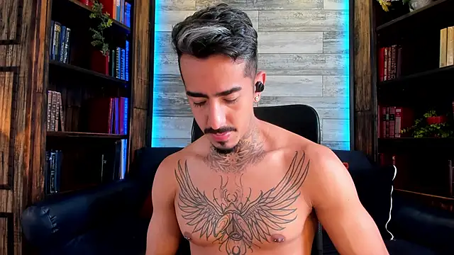 Donovan Desmond online show from December 2, 2025, 8:15 pm