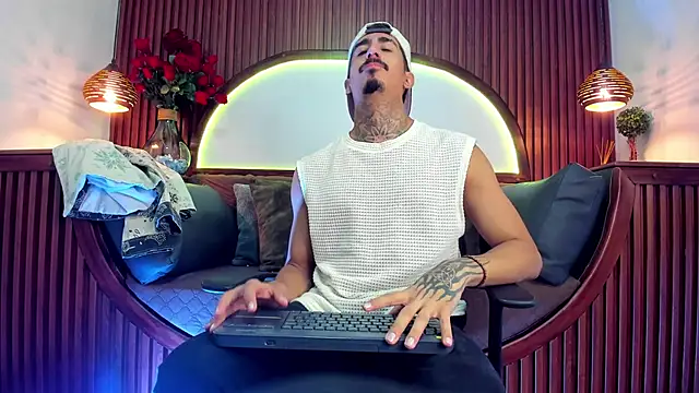 Donovan Desmond online show from February 3, 2026, 4:10 am