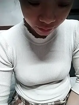 Mie rose online show from November 27, 2025, 2:35 am