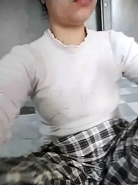 Mie rose online show from February 13, 2026, 7:15 am