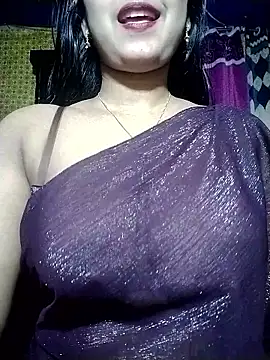 Snapshot of Hot-Hot chatting on January 9, 2026, 4:15 am Hot-Hot online show from January 9, 2026, 4:15 am