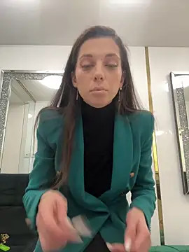 EllyLynn online show from March 13, 2026, 6:47 pm