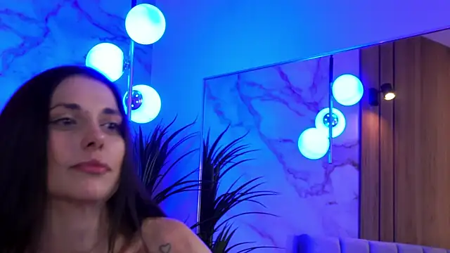 EllyLynn online show from April 1, 2026, 9:12 pm