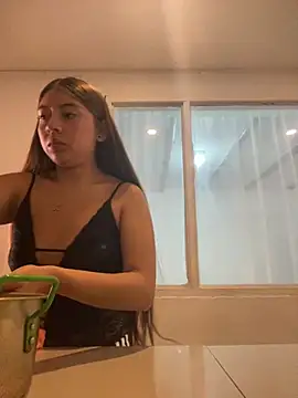 Sara-cooper2 online show from September 17, 2025, 3:03 pm