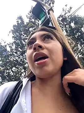 Sara-cooper2 online show from November 25, 2025, 2:50 pm