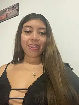 Sara-cooper2 online show from January 14, 2026, 12:05 am