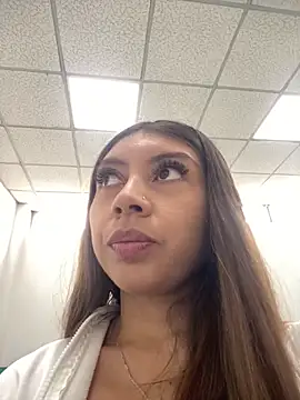 Sara-cooper2 online show from February 3, 2026, 7:08 pm