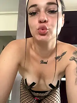 Snapshot of Baby_Eva23 chatting on September 14, 2025, 10:58 am Baby Eva23 online show from September 14, 2025, 10:58 am