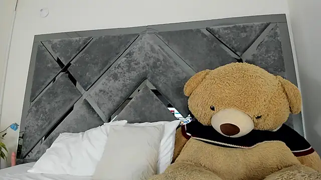 Snapshot of Sweet_Salome1 chatting on October 28, 2025, 12:19 pm Sweet Salome1 online show from October 28, 2025, 12:19 pm
