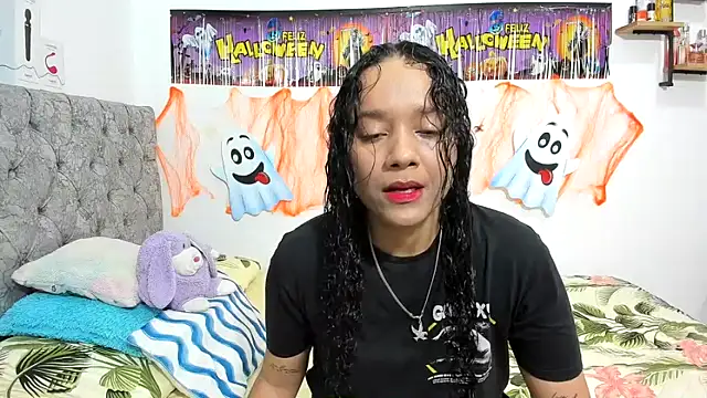 Snapshot of nay_and_aleja1 chatting on October 25, 2025, 2:41 am nay and aleja1 online show from October 25, 2025, 2:41 am