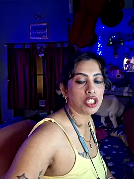 Love Beauty01 online show from March 25, 2026, 7:09 pm