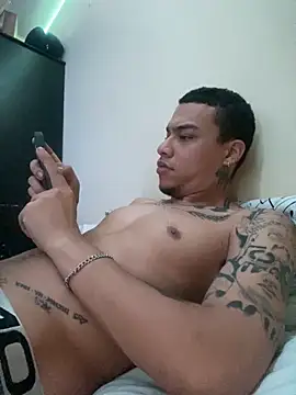 AlphaMasterXxx online show from September 17, 2025, 1:02 pm