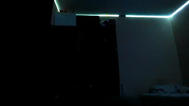 AlphaMasterXxx online show from October 27, 2025, 3:43 am