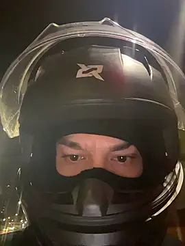 Snapshot of AlphaMasterXxx chatting on January 18, 2026, 5:11 am AlphaMasterXxx online show from January 18, 2026, 5:11 am