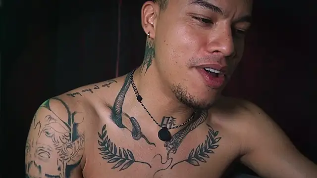 Snapshot of AlphaMasterXxx chatting on February 14, 2026, 7:21 pm AlphaMasterXxx online show from February 14, 2026, 7:21 pm