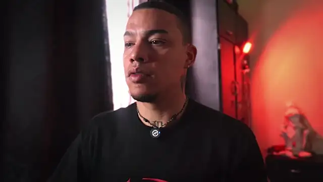 Snapshot of AlphaMasterXxx chatting on February 17, 2026, 7:09 pm AlphaMasterXxx online show from February 17, 2026, 7:09 pm