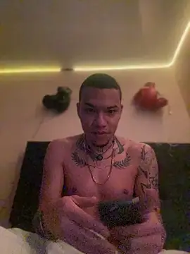 Snapshot of AlphaMasterXxx chatting on February 24, 2026, 11:19 am AlphaMasterXxx online show from February 24, 2026, 11:19 am