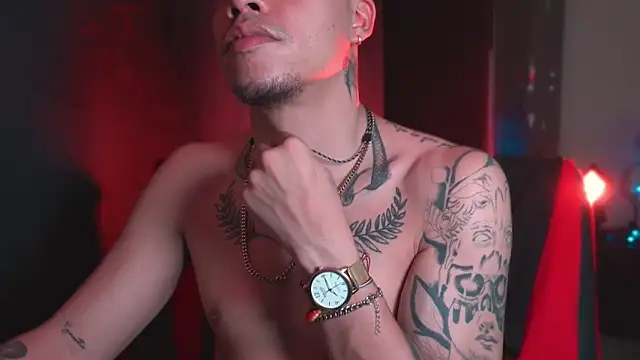 Snapshot of AlphaMasterXxx chatting on March 5, 2026, 3:35 am AlphaMasterXxx online show from March 5, 2026, 3:35 am