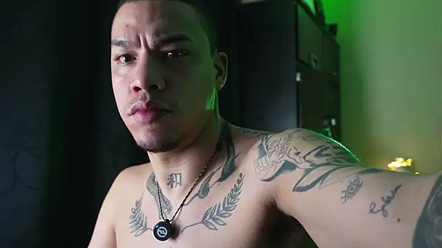 Snapshot of AlphaMasterXxx chatting on March 16, 2026, 5:44 am AlphaMasterXxx online show from March 16, 2026, 5:44 am