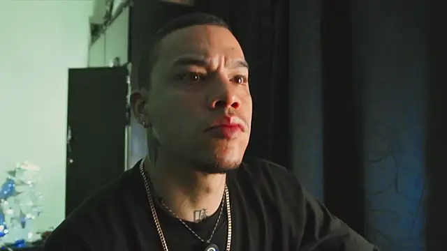 Snapshot of AlphaMasterXxx chatting on March 20, 2026, 2:05 am AlphaMasterXxx online show from March 20, 2026, 2:05 am