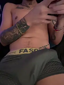 Snapshot of AlphaMasterXxx chatting on March 28, 2026, 5:23 pm AlphaMasterXxx online show from March 28, 2026, 5:23 pm