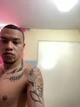 Snapshot of AlphaMasterXxx chatting on April 3, 2026, 4:49 pm AlphaMasterXxx online show from April 3, 2026, 4:49 pm