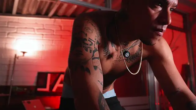 Snapshot of AlphaMasterXxx chatting on April 12, 2026, 3:00 am AlphaMasterXxx online show from April 12, 2026, 3:00 am