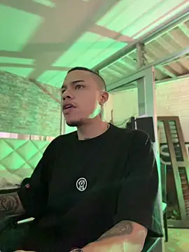 Snapshot of AlphaMasterXxx chatting on April 15, 2026, 1:12 am AlphaMasterXxx online show from April 15, 2026, 1:12 am