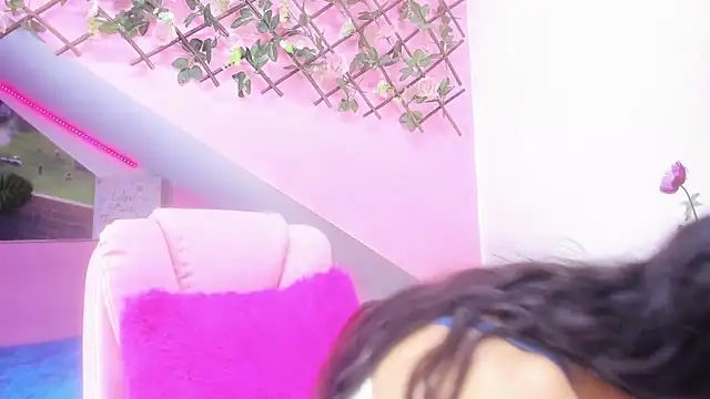 mikaela303av online show from October 30, 2025, 4:25 am