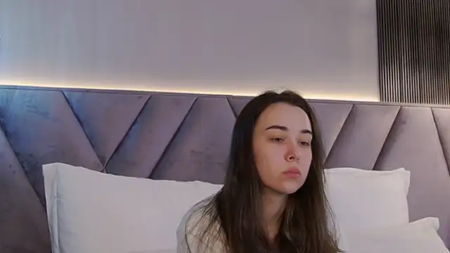 MiaMarlow online show from October 7, 2025, 8:50 pm