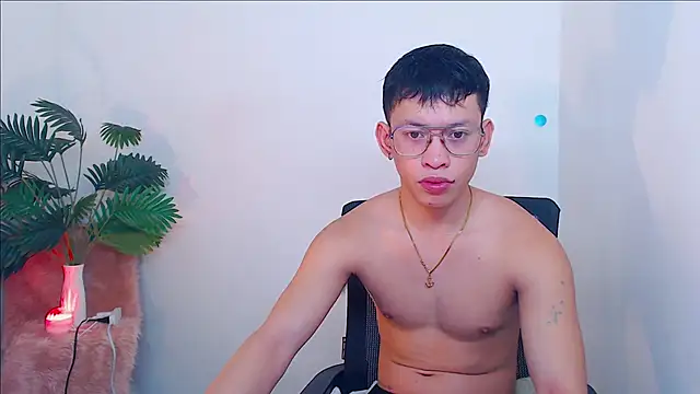 pinkcock froi2305 online show from September 15, 2025, 4:56 am