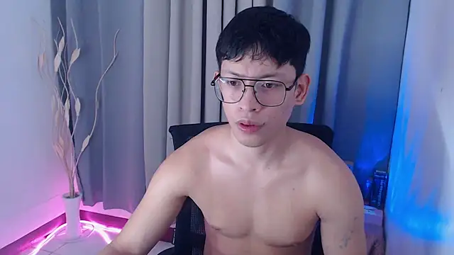 pinkcock froi2305 online show from April 2, 2026, 5:27 am