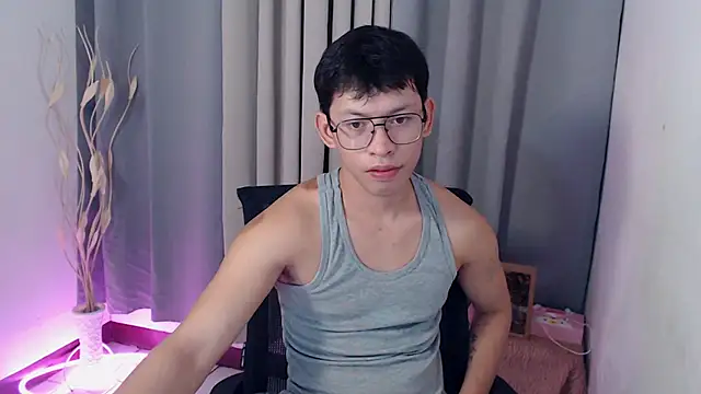 pinkcock froi2305 online show from April 17, 2026, 5:54 am