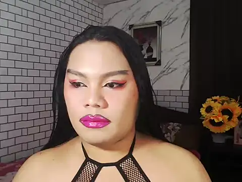 Snapshot of TSbrianaHugeCock chatting on October 16, 2025, 10:05 am TSbrianaHugeCock online show from October 16, 2025, 10:05 am