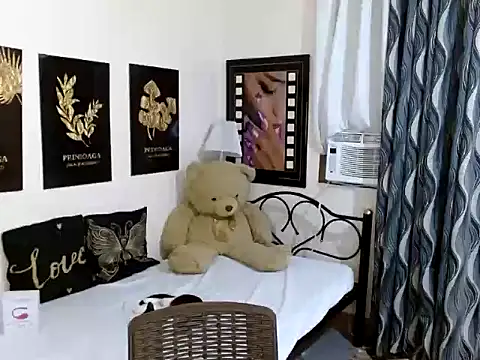 TSbrianaHugeCock online show from December 20, 2025, 8:10 am