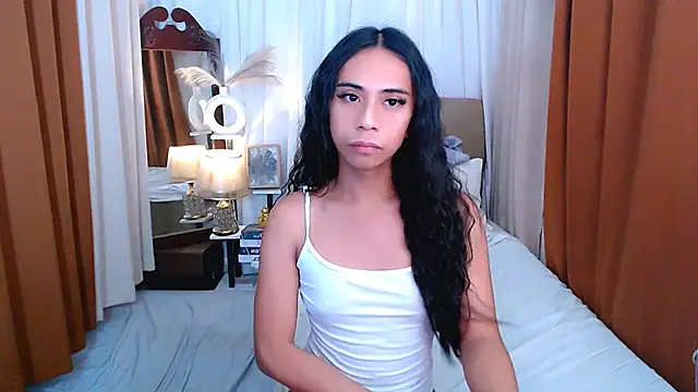 scarlet smith7 online show from April 24, 2026, 2:03 am