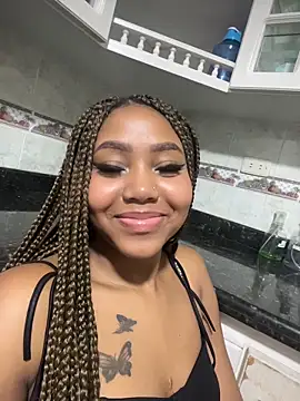 Snapshot of AngelaRoberts chatting on February 10, 2026, 1:10 am AngelaRoberts online show from February 10, 2026, 1:10 am