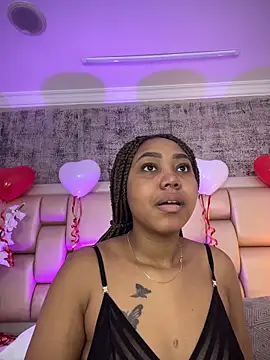 Snapshot of AngelaRoberts chatting on February 12, 2026, 8:26 pm AngelaRoberts online show from February 12, 2026, 8:26 pm