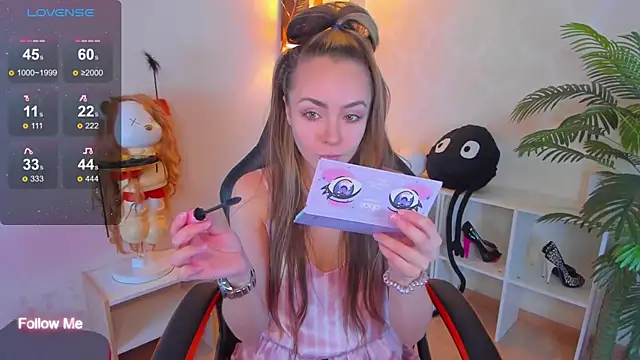 Little Rockk online show from October 12, 2025, 4:44 am