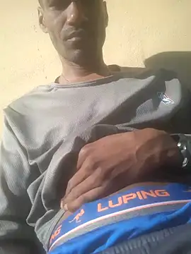 negrobrazil92 online show from July 16, 2026, 12:22 pm