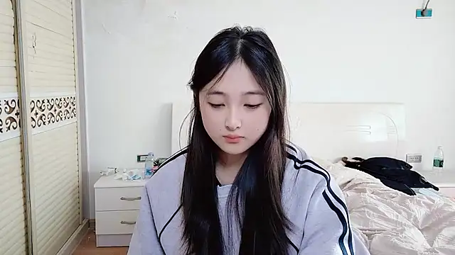 xxz98 online show from December 14, 2025, 7:58 am