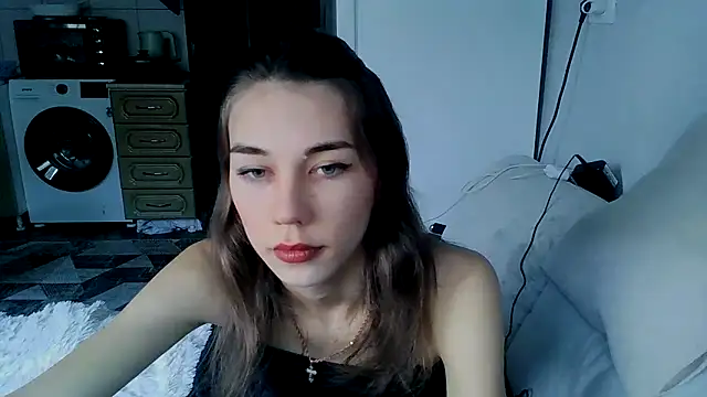 Crazy Empresis online show from September 9, 2025, 9:42 am