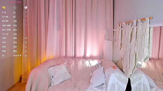 MilliMouse online show from September 19, 2025, 10:32 pm