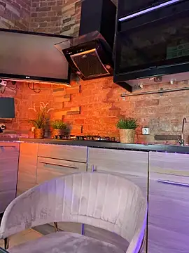 MilliMouse online show from February 20, 2026, 11:38 pm